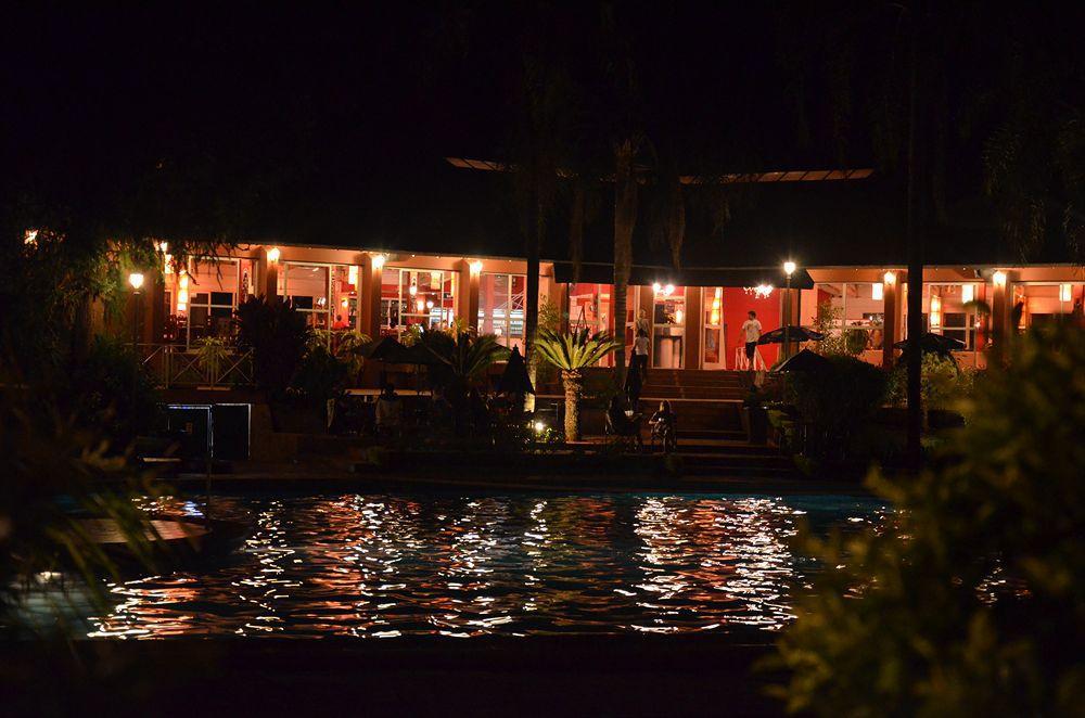 Iguazu Inn Hostel Пуерто-Іґуасу Екстер'єр фото