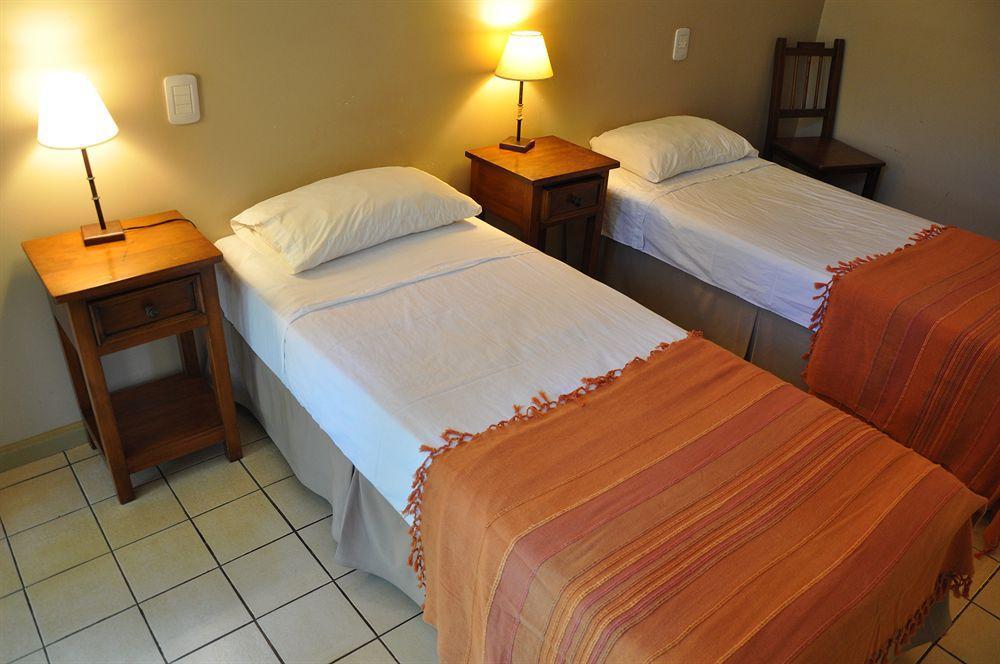 Iguazu Inn Hostel Пуерто-Іґуасу Екстер'єр фото