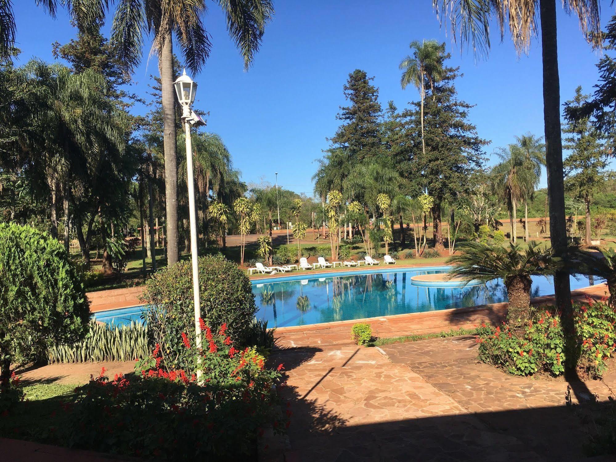 Iguazu Inn Hostel Пуерто-Іґуасу Екстер'єр фото