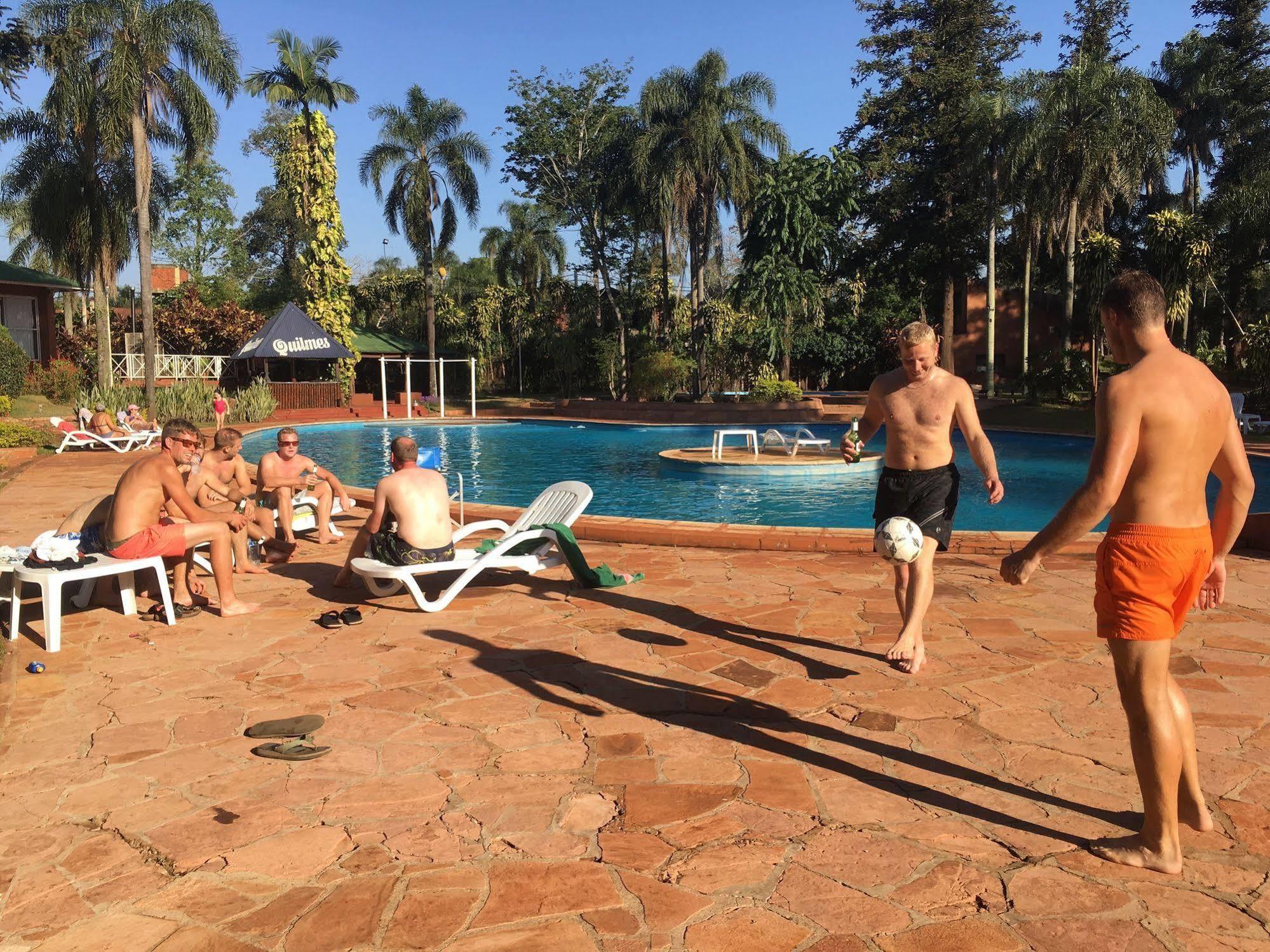 Iguazu Inn Hostel Пуерто-Іґуасу Екстер'єр фото