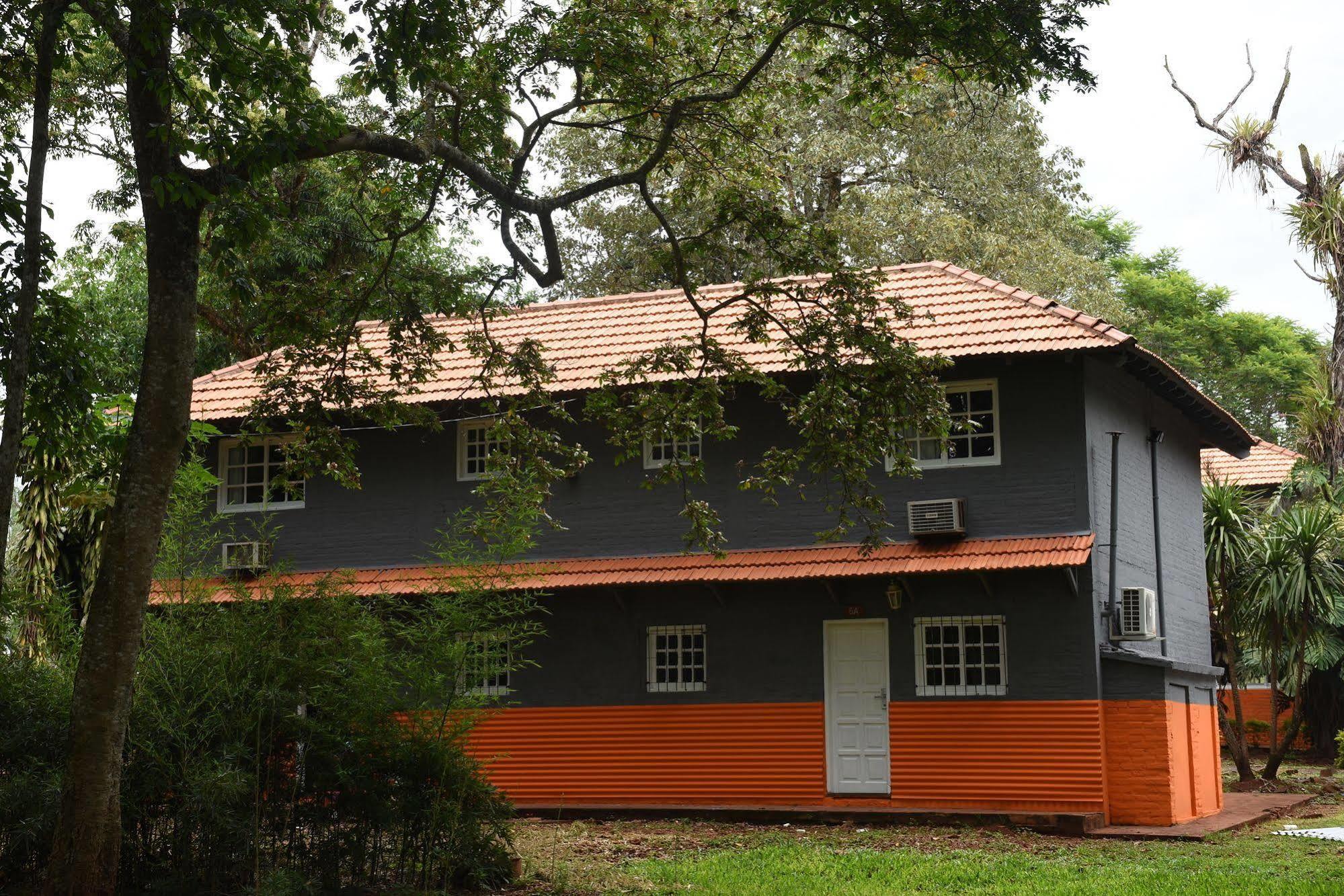 Iguazu Inn Hostel Пуерто-Іґуасу Екстер'єр фото